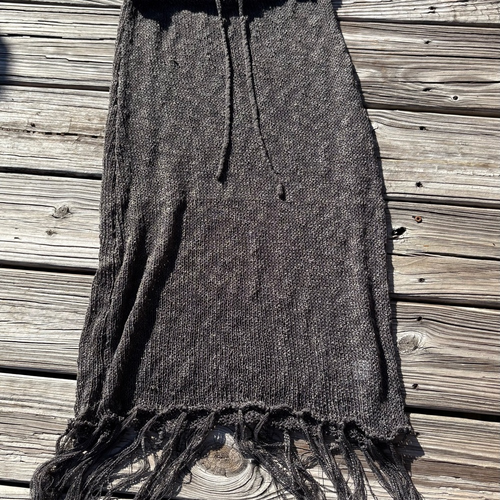 Elegant Black Knit Swim Coverup - Picture 4 of 4